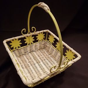 NEW➡️ Spring Basket